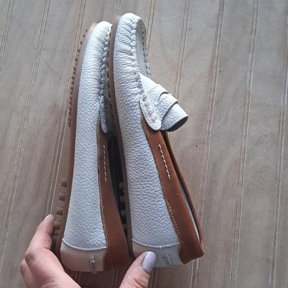 ZARA Boys Collection Lightweight Pebbled White Leather Slip-On Moccasin Loafers - Picture 7 of 9